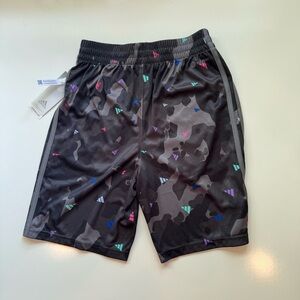 New ADIDAS Boys’ Big Camo Shorts, size M(10/12)